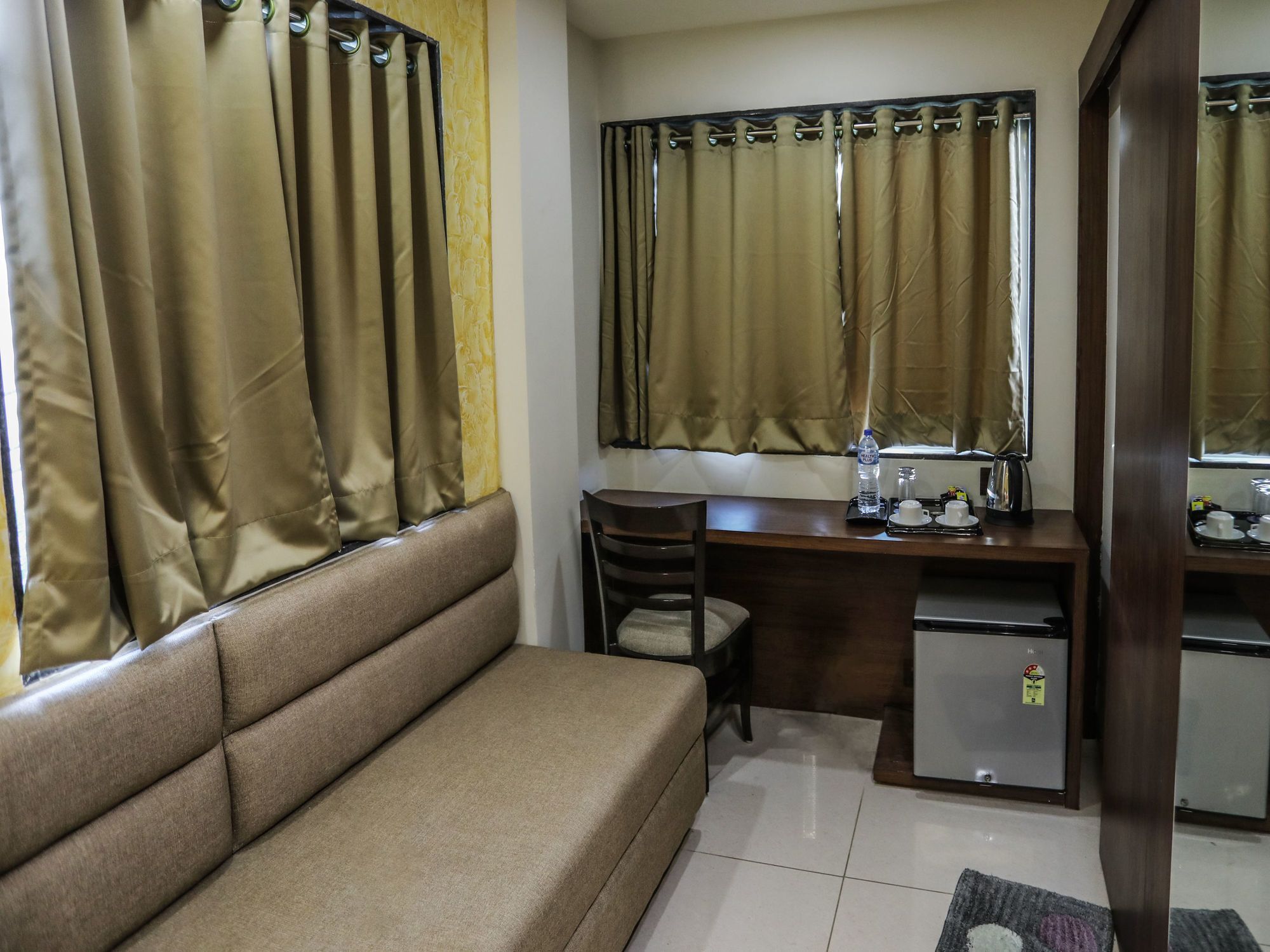 Fabhotel La Pearl Бопал Екстериор снимка