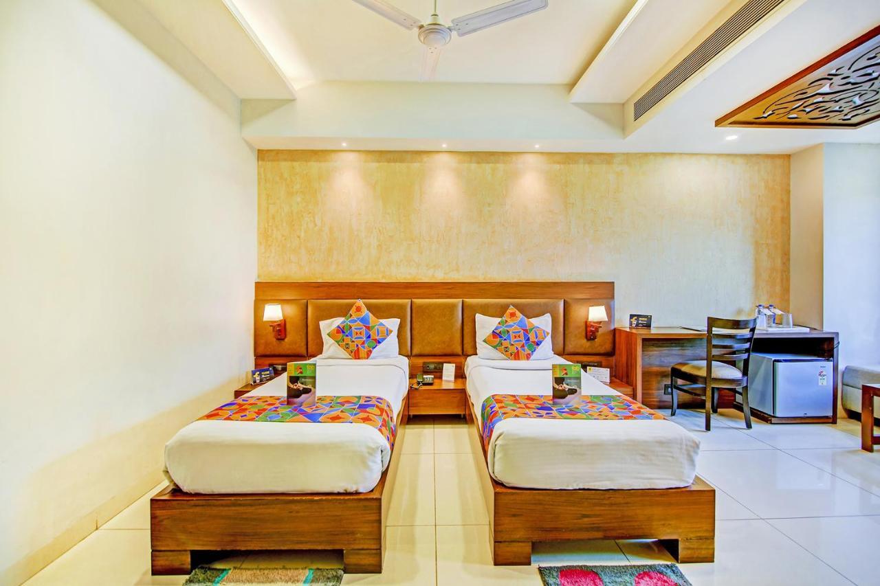 Fabhotel La Pearl Бопал Екстериор снимка